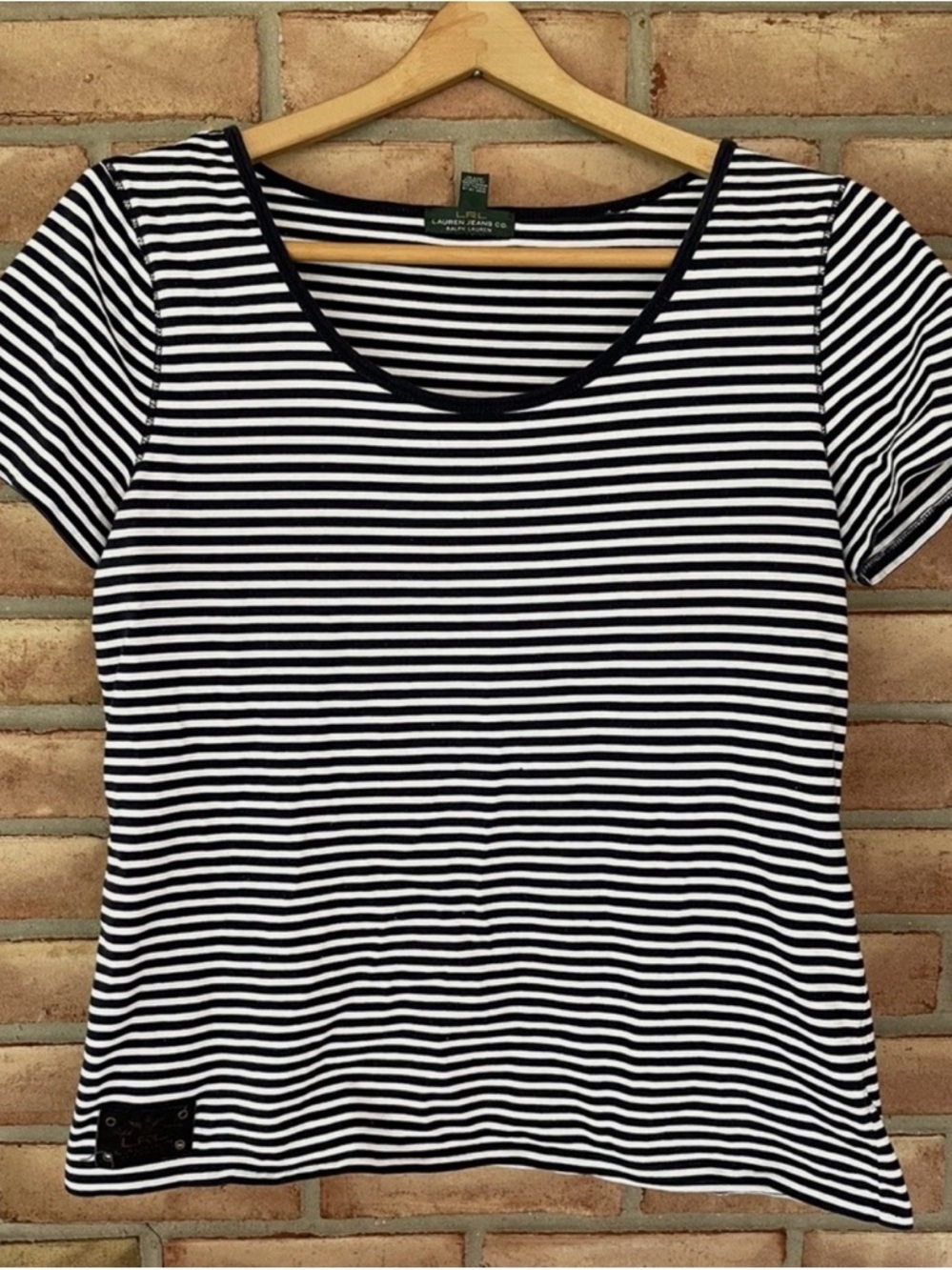 Ralph Lauren Woman XL Black/ White Striped Scoop Neck Tee Brand Patch Like New